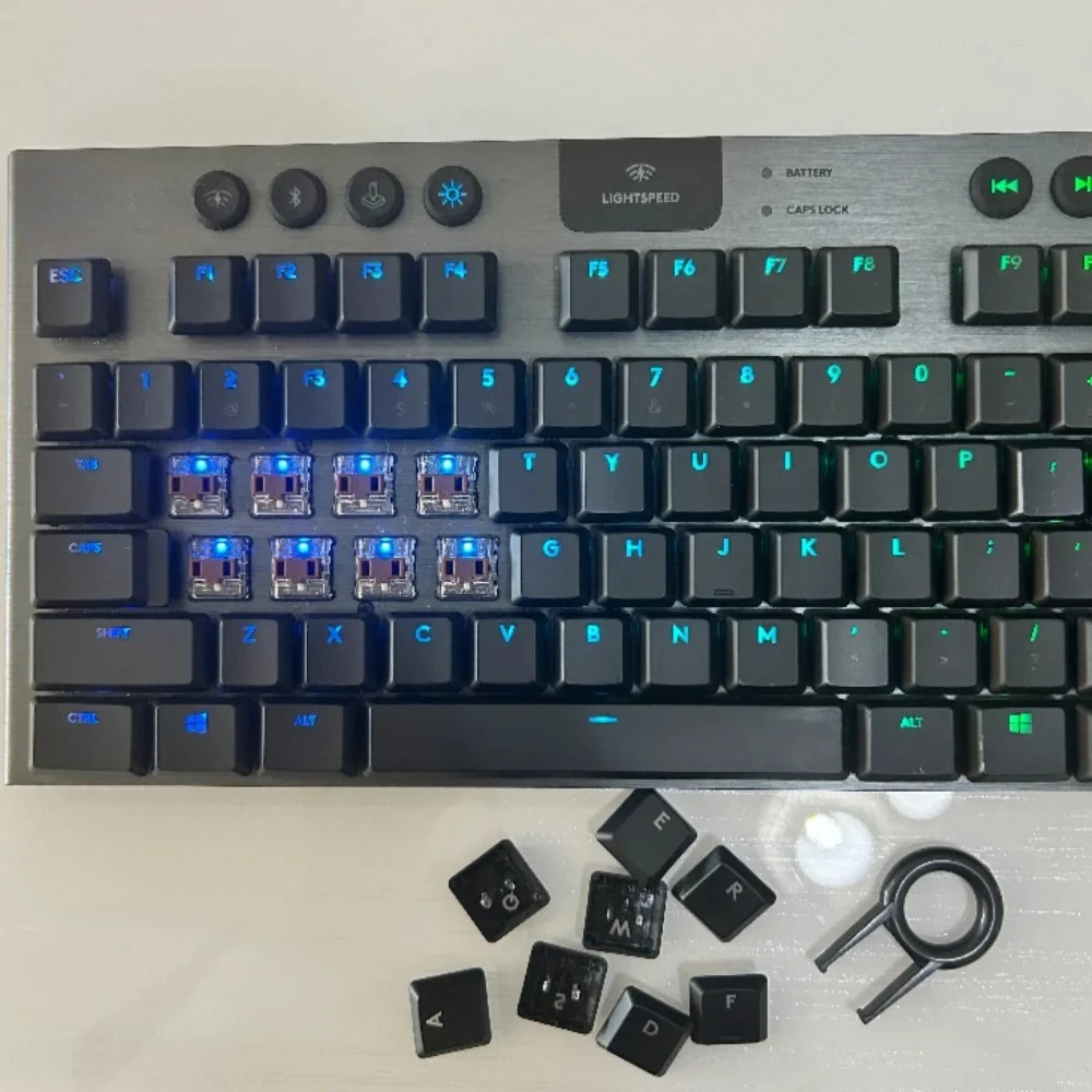 Wymienne nakładki na klawisze  – Gaming Keyboard Tkl recenzja i cena